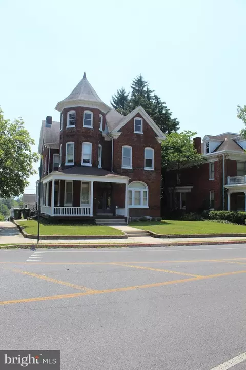 502 Summit Ave, Hagerstown, MD 21740