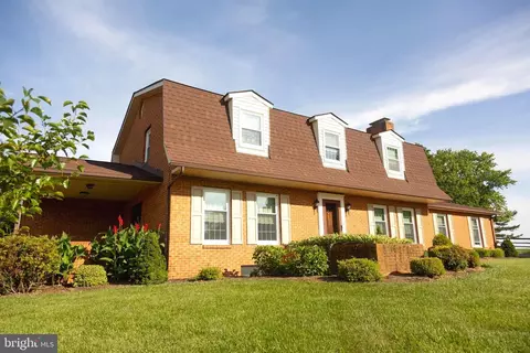 Exterior - 9100 Mapleville Rd, Boonsboro, MD 21713 photo 2 of 12