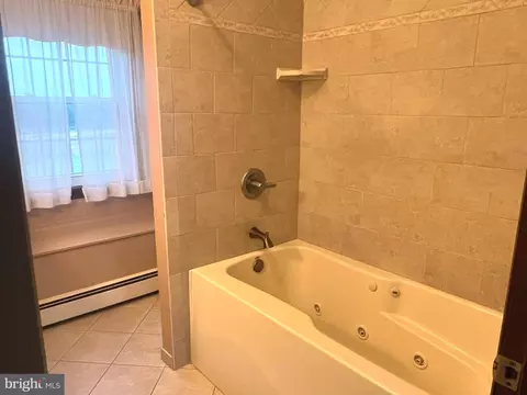 Bath - 9100 Mapleville Rd, Boonsboro, MD 21713 photo 3 of 5