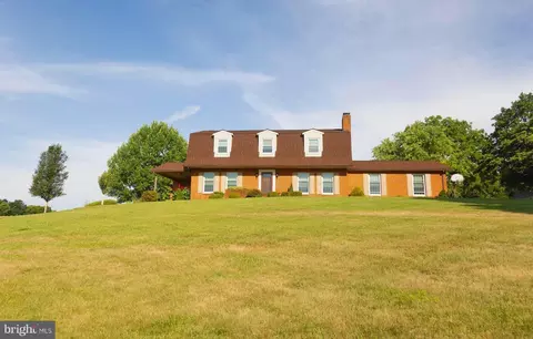 Exterior - 9100 Mapleville Rd, Boonsboro, MD 21713 photo 4 of 12
