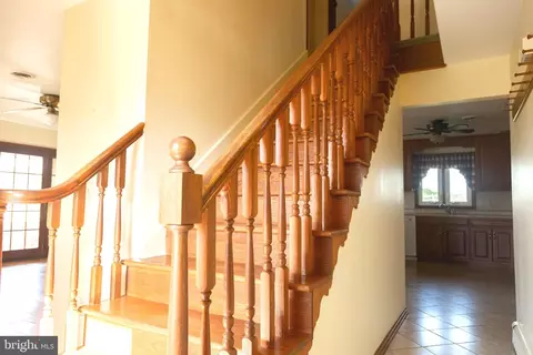 Entry Way - 9100 Mapleville Rd, Boonsboro, MD 21713 photo 1 of 2