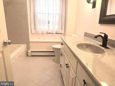 Bath - 9100 Mapleville Rd, Boonsboro, MD 21713 photo 5 of 5