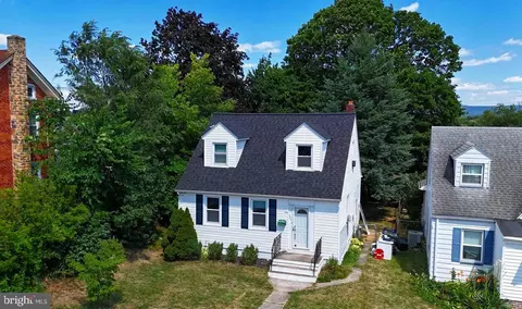 304 S Cleveland Ave, Hagerstown, MD 21740