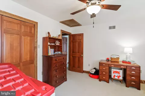 Bedroom - 13558 Barnhart Rd, Clear Spring, MD 21722 photo 13 of 19