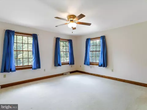 Bedroom - 13558 Barnhart Rd, Clear Spring, MD 21722 photo 16 of 19