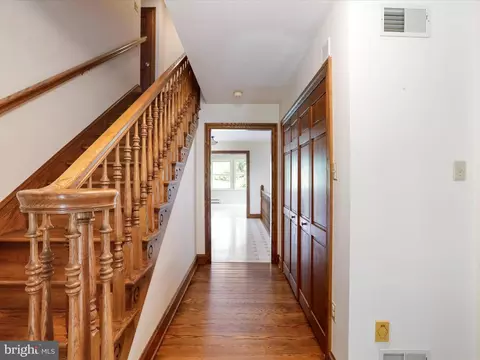 Entry Way - 13558 Barnhart Rd, Clear Spring, MD 21722 photo 3 of 4