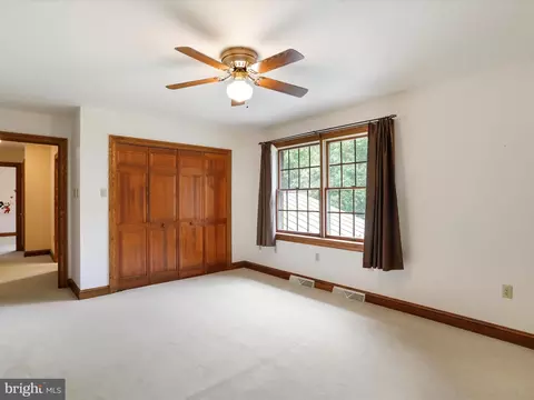 Bedroom - 13558 Barnhart Rd, Clear Spring, MD 21722 photo 2 of 19