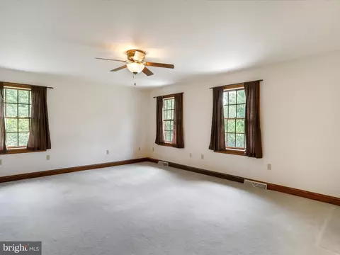 Bedroom - 13558 Barnhart Rd, Clear Spring, MD 21722 photo 5 of 19