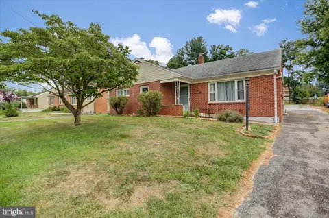 18321 College Rd, Hagerstown, MD 21740