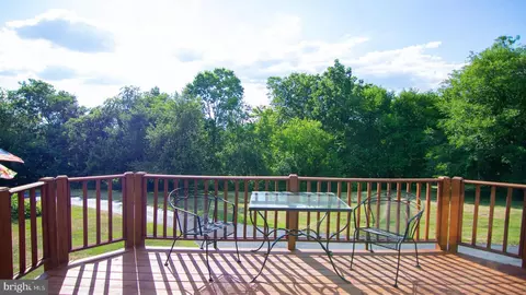 Exterior - 12323 Itnyre Rd, Smithsburg, MD 21783 photo 15 of 27