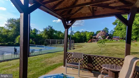 Exterior - 12323 Itnyre Rd, Smithsburg, MD 21783 photo 9 of 27