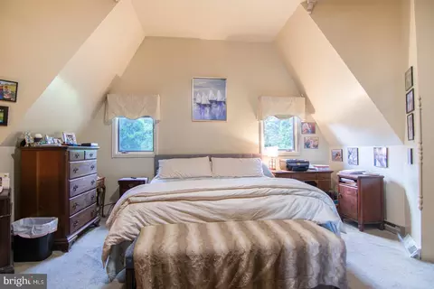 Bedroom - 12323 Itnyre Rd, Smithsburg, MD 21783 photo 1 of 11