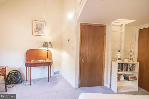 Bedroom - 12323 Itnyre Rd, Smithsburg, MD 21783 photo 7 of 11