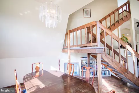 Dining - 12323 Itnyre Rd, Smithsburg, MD 21783 photo 1 of 5