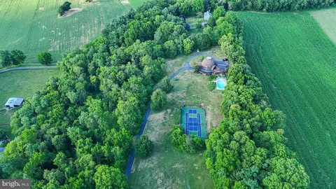 View/Area - 12323 Itnyre Rd, Smithsburg, MD 21783 photo 6 of 9