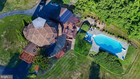 View/Area - 12323 Itnyre Rd, Smithsburg, MD 21783 photo 8 of 9