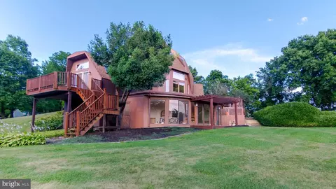 Exterior - 12323 Itnyre Rd, Smithsburg, MD 21783 photo 12 of 27