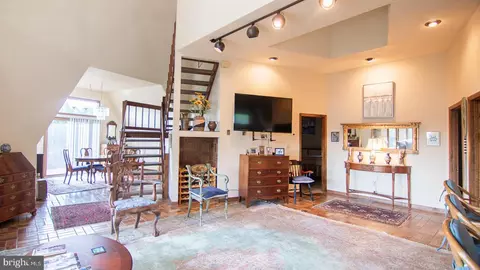 Entry Way - 12323 Itnyre Rd, Smithsburg, MD 21783 photo 14 of 14