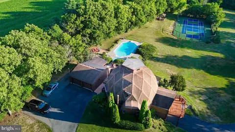View/Area - 12323 Itnyre Rd, Smithsburg, MD 21783 photo 1 of 9