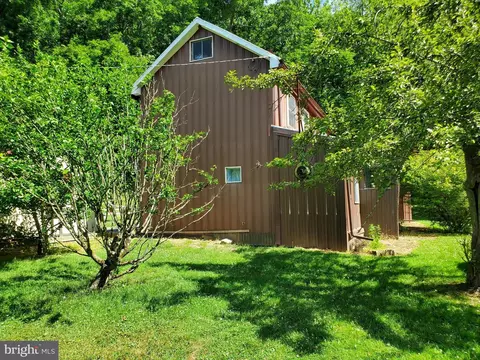 11416 Hanging Rock Rd, Clear Spring, MD 21722 photo 3