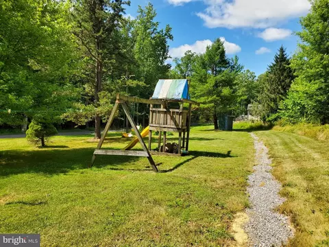 11416 Hanging Rock Rd, Clear Spring, MD 21722 photo 5