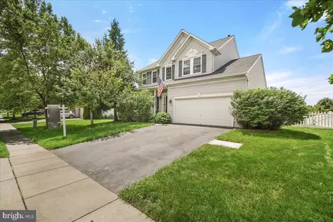 18219 Prestwick Dr, Hagerstown, MD 21740