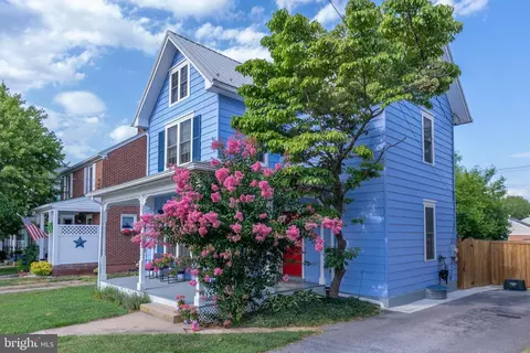 127 S Artizan St, Williamsport, MD 21795