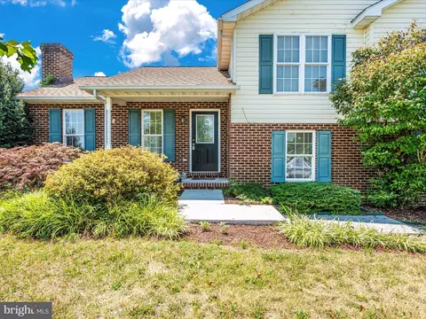 13415 Rhodes Ct, Clear Spring, MD 21722 photo 2