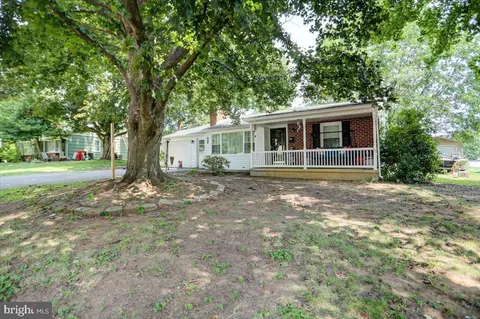 11309 Greenberry Rd, Hagerstown, MD 21740