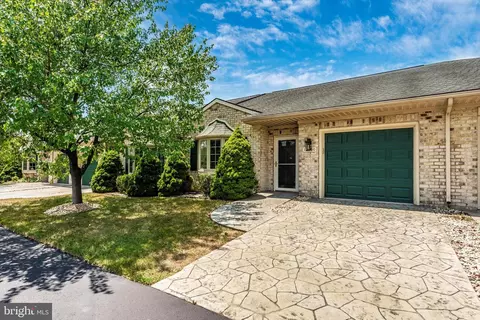 12906 Little Hayden Cir, Hagerstown, MD 21742