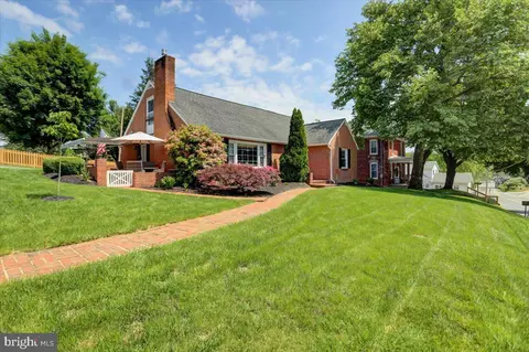 246 Main St W, Hancock, MD 21750 photo 2