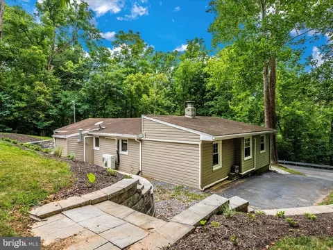 Exterior - 10768 Dam 5 Rd, Clear Spring, MD 21722 photo 10 of 17