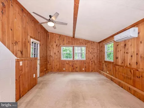 Living - 10768 Dam 5 Rd, Clear Spring, MD 21722 photo 8 of 10