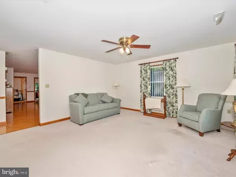 13 Orndorff Dr, Smithsburg, MD 21783 photo 9