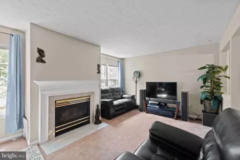 11237 Cristins Cir, Hagerstown, MD 21742