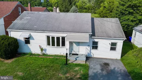 1404 Salem Ave, Hagerstown, MD 21740