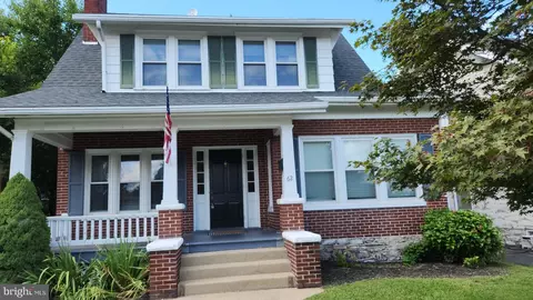 62 E Irvin Ave, Hagerstown, MD 21742