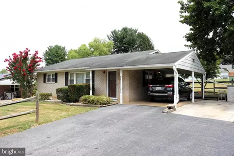 1532 Crest View Ave, Hagerstown, MD 21740