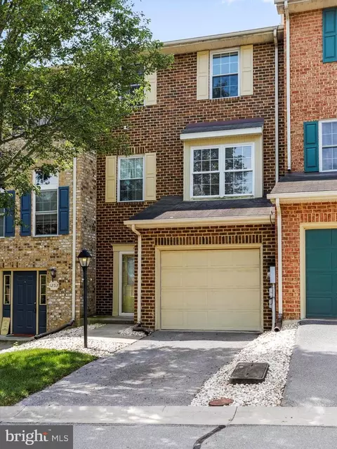 1255 Lindsay Ln, Hagerstown, MD 21742