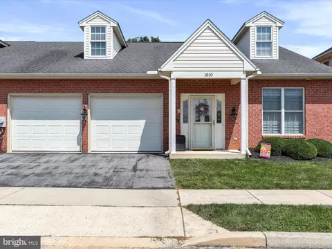 1810 Meridian Dr, Hagerstown, MD 21742