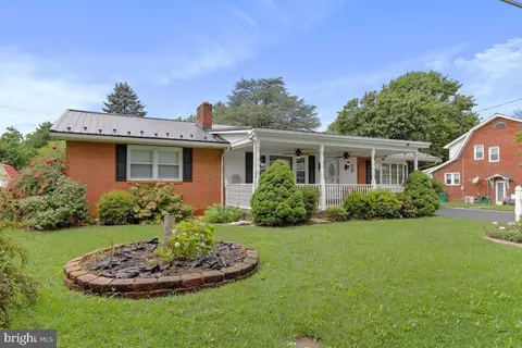 13506 Spriggs Rd, Hagerstown, MD 21742