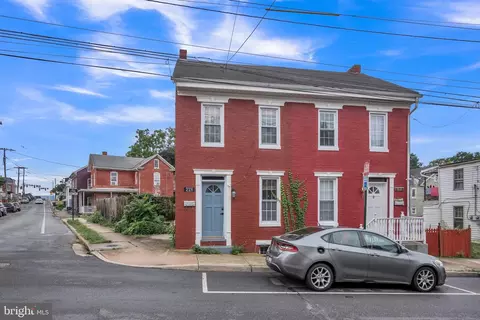214 N Mulberry St, Hagerstown, MD 21740