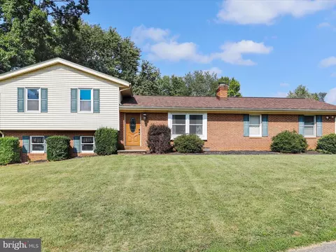 346 Landis Rd, Hagerstown, MD 21740