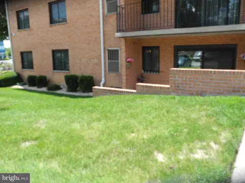 1745 Edgewood Hill Cir #1, Hagerstown, MD 21740