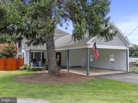 105 Saint Paul St, Boonsboro, MD 21713