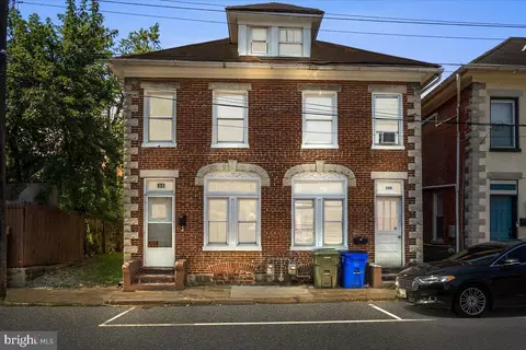 135 Fairground Ave, Hagerstown, MD 21740