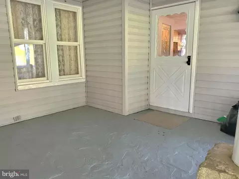25410 Military Rd, Cascade, MD 21719 photo 7