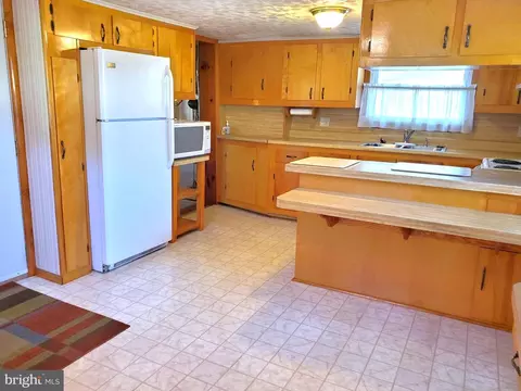 25410 Military Rd, Cascade, MD 21719 photo 10