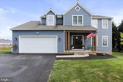 17717 Jennifer Ln, Hagerstown, MD 21740