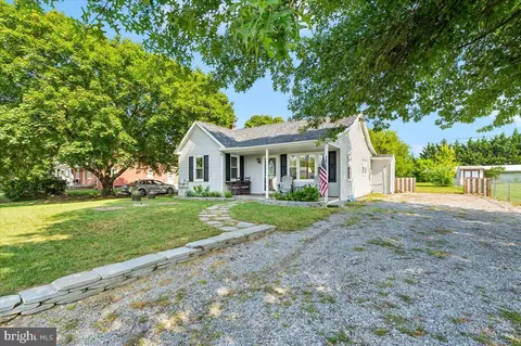 14724 Clear Spring Rd, Williamsport, MD 21795